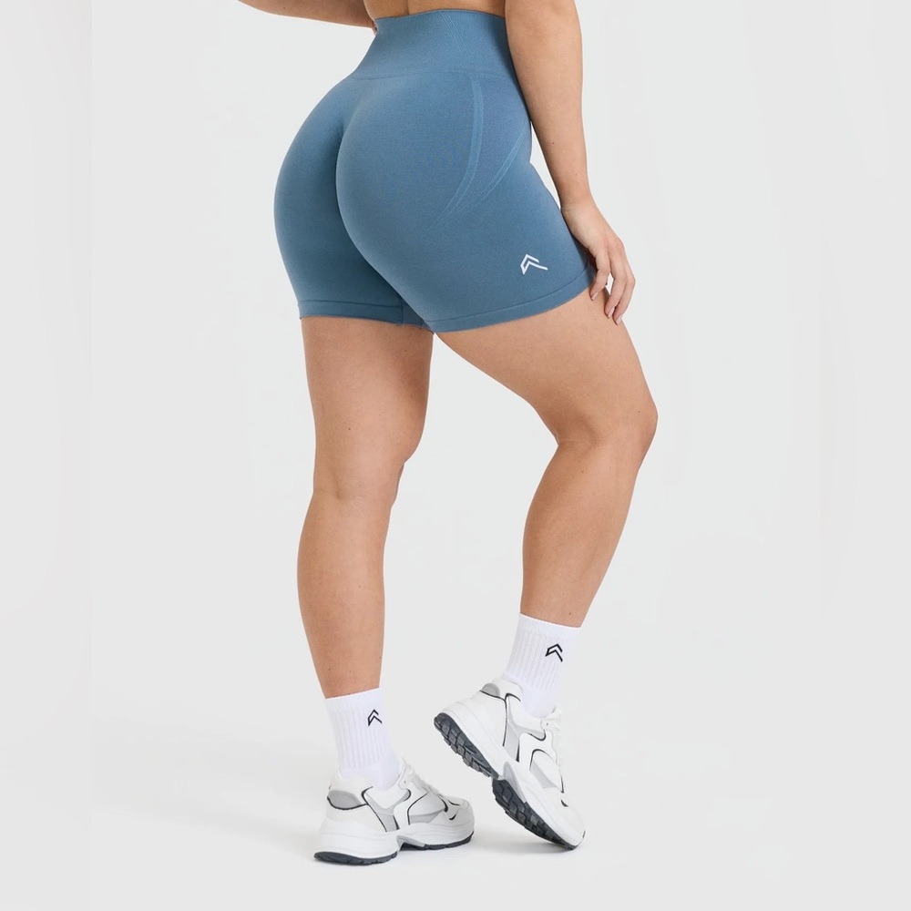 Oner Active Effortless Seamless Shorts | Moonstone Blue - M